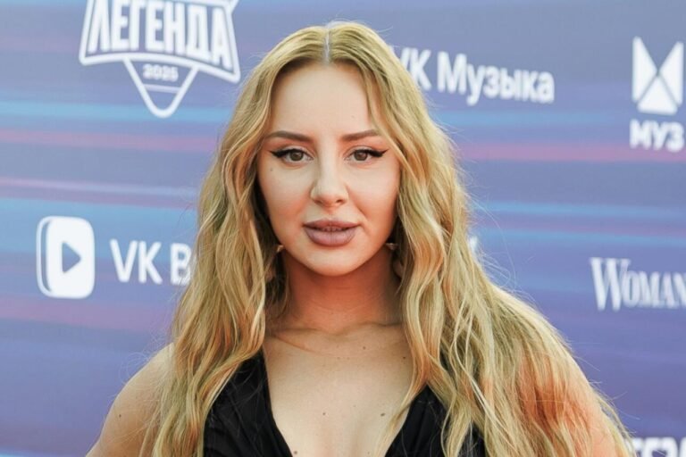 анна асти